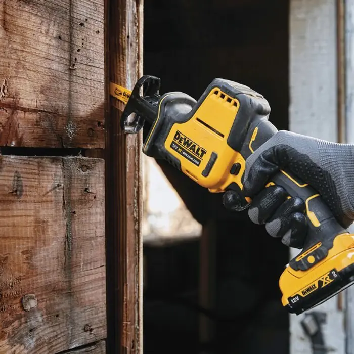 12v-xr-reciprocating-saw-2-aku-2ah-91798-wlononwcreh46.webp