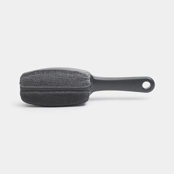 Brabantia brush for cleaning clothes