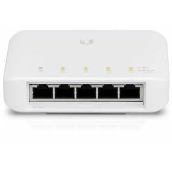 Ubqiutii Networks 5-Port L2 Gigabit Switch with PoE Support