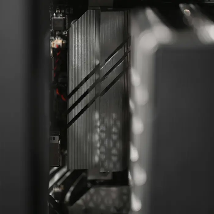 actina-5901443387466-workstation-intelr-core-i7-i7-14700-32--17094-komaaapws0057.webp