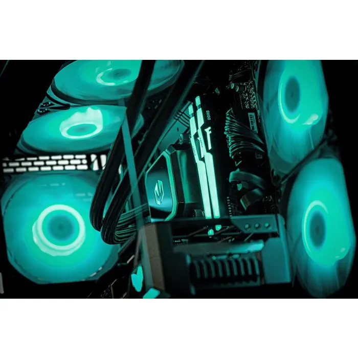 actina-5901443416609-pc-amd-ryzen-7-9800x3d-32-gb-ddr5-sdram-73799-komacngip0308.webp