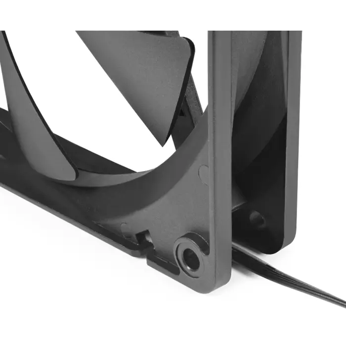 alphacool-core-140mm-fan-pwm-2500rpm-case-fan-black-42757-24846-w.webp