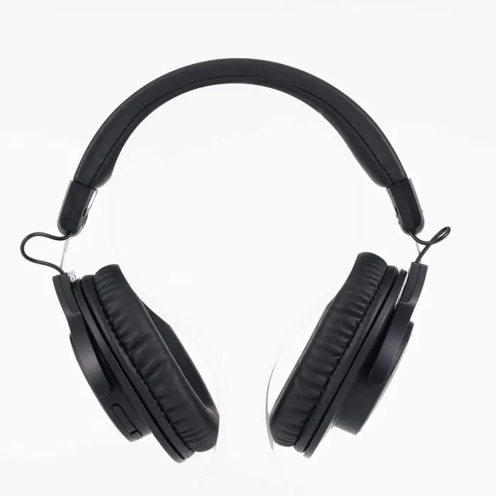 audio-technica-ath-m20xbt-headphones-black-49472-ath-m20xbt-w.webp