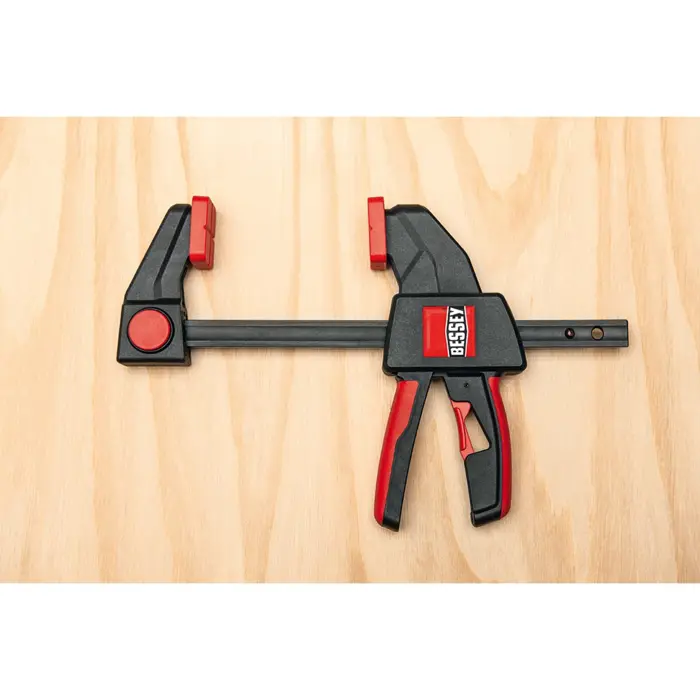 bessey-one-hand-clamp-ezm-15060-ezm15-6-55404-ezm15-6-w.webp