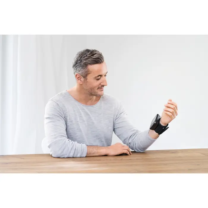 beurer-blood-pressure-monitor-bc54-silver-71244-65054-w.webp