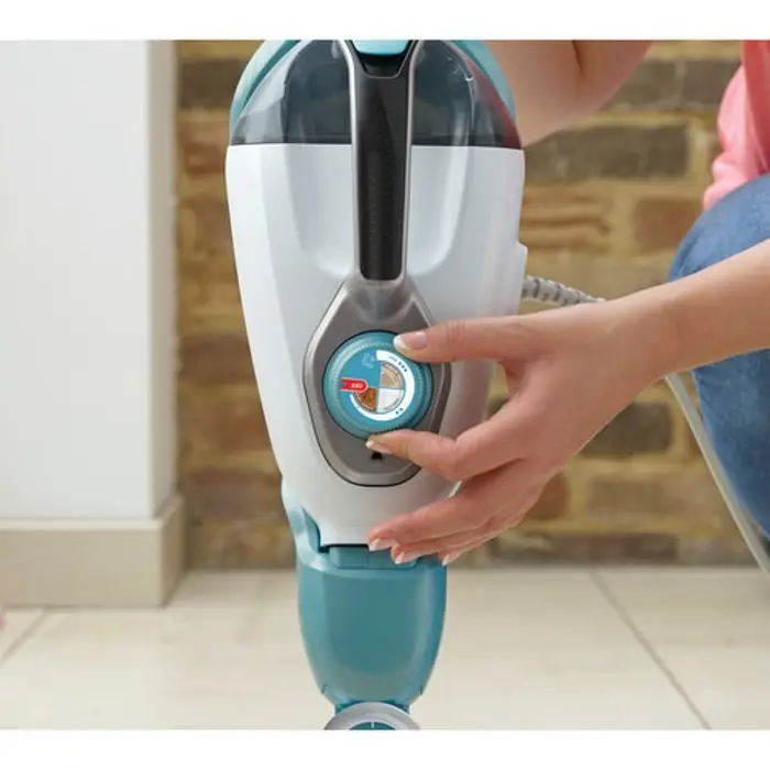 black-decker-bhsm166dsm-steam-cleaner-steam-mop-05-l-1600-w--76077-wlononwcrwj05.webp