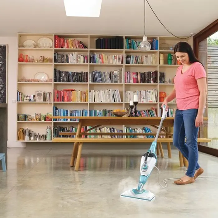 black-decker-bhsm166dsm-steam-cleaner-steam-mop-05-l-1600-w--89117-wlononwcrwj05.webp