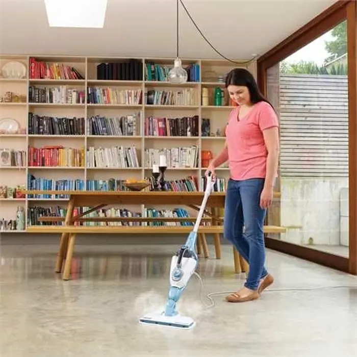 black-decker-fsmh1321-steam-cleaner-upright-steam-cleaner-05-9861-agdbldmop0004.webp