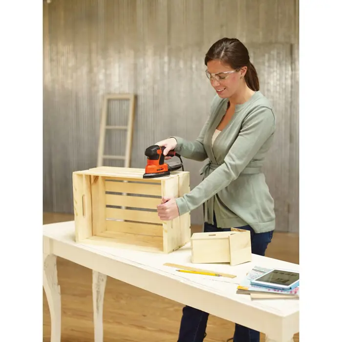 black-decker-ka2500k-qs-portable-sander-29430-nelbdeosc0004.webp