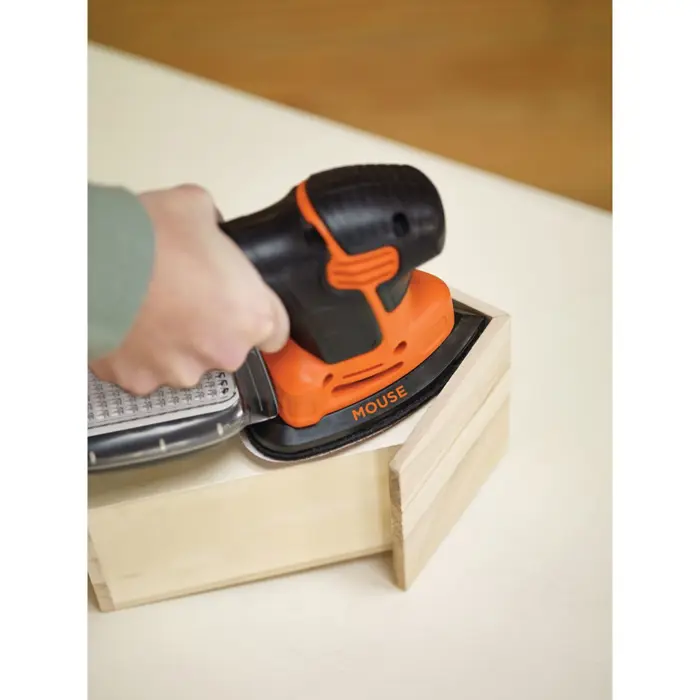 black-decker-ka2500k-qs-portable-sander-64222-nelbdeosc0004.webp