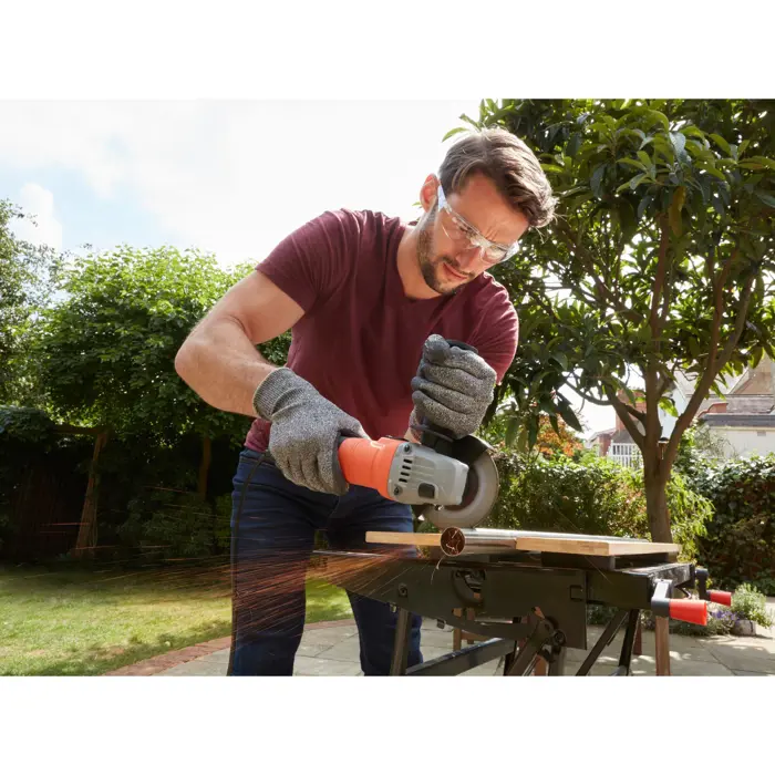 blackdecker-angle-grinder-beg010-orangeblack-710-watts-115-m-94950-beg010-qs-w.webp