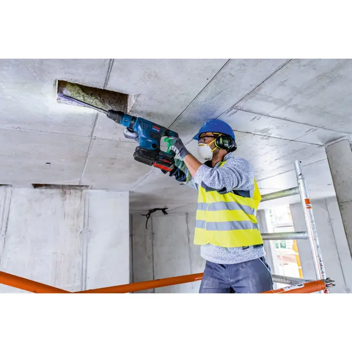 bosch-cordless-hammer-drill-biturbo-gbh-18v-36-c-professiona-85218-0611915001-w.webp