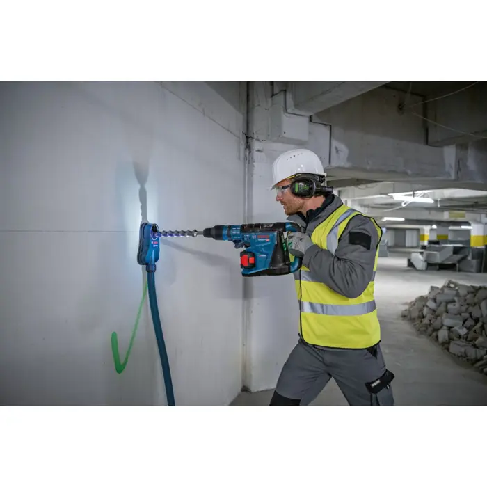 bosch-cordless-hammer-drill-biturbo-gbh-18v-40-c-professiona-30532-0611917102-w.webp