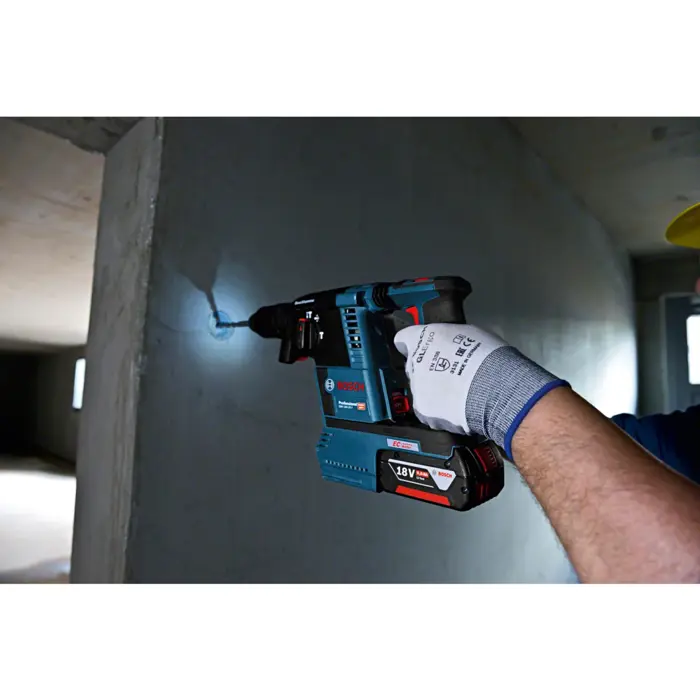 bosch-cordless-hammer-drill-gbh-18v-26-f-professional-bluebl-15434-061191000e-w.webp