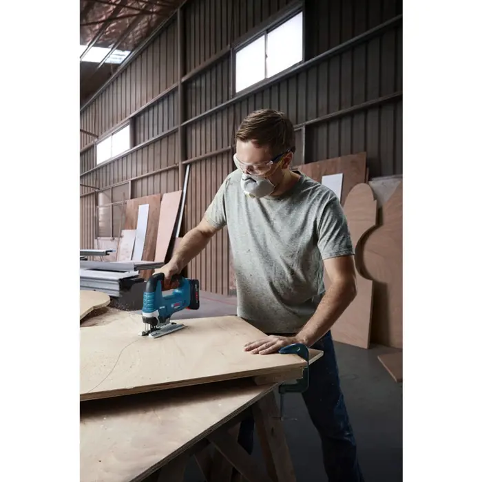 bosch-cordless-jigsaw-gst-18v-125-b-professional-solo-18-vol-51507-06015b3000-w.webp