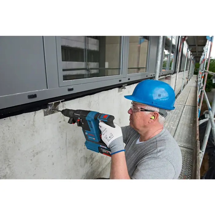 bosch-cordless-rotary-hammer-gbh-18-v-26-professional-blue-l-6283-611909001-w.webp