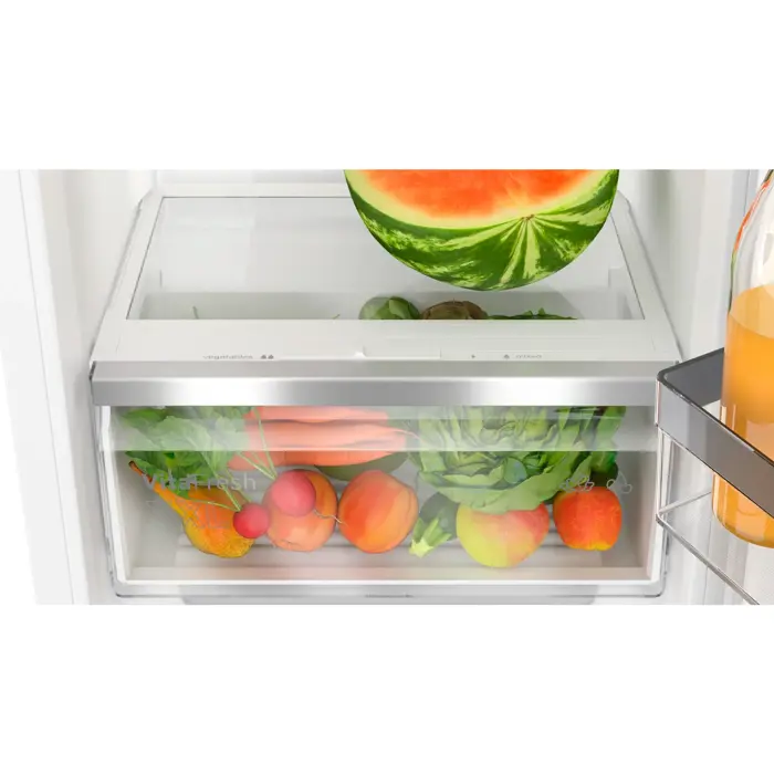 bosch-kir41add1-series-6-full-size-refrigerator-83966-kir41add1-w.webp