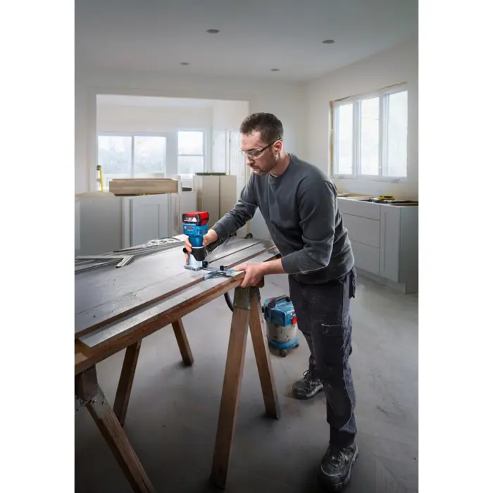 bosch-powertools-cordless-edge-router-laminate-cutter-glf-18-22648-06016c6000-w.webp