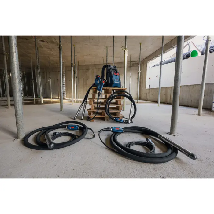 bosch-powertools-pro-gdi50-500-concrete-vibrator-blackblue-5-50982-06019p9500-w.webp