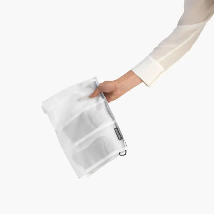 brabantia-bag-with-wash-socks-white-98062-e0003237.webp