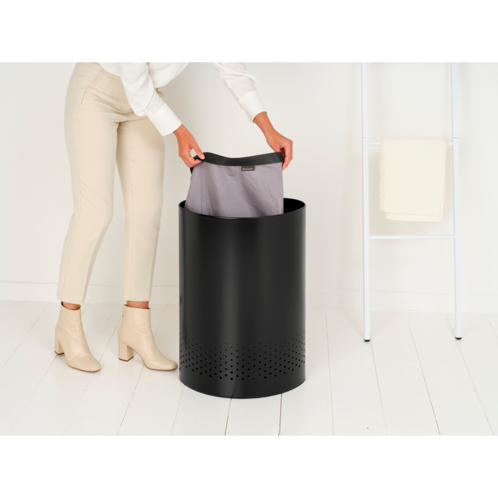 brabantia-laundry-basket-selector-55l-black-98588-e0003301.webp