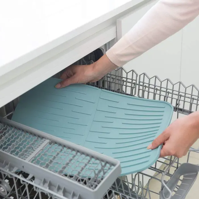 brabantia-silicone-dish-drying-liner-mint-22295-e0003253.webp