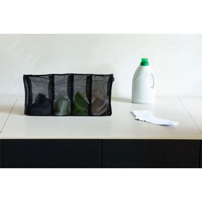 brabantia-sock-washing-bag-black-89089-e0003236.webp