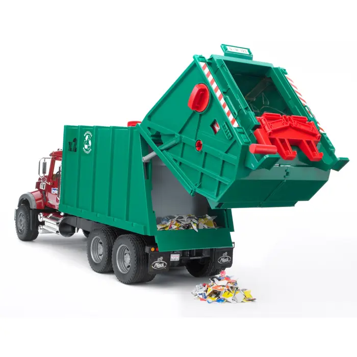 bruder-mack-granite-garbage-truck-02812-99633-02812-w.webp