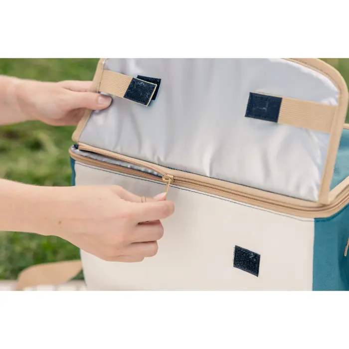 campingaz-foldn-cool-minimaxi-10l-petrolbeige-41924-2226978-w.webp