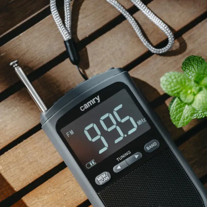 camry-portable-mini-radio-67892-e0020743.webp
