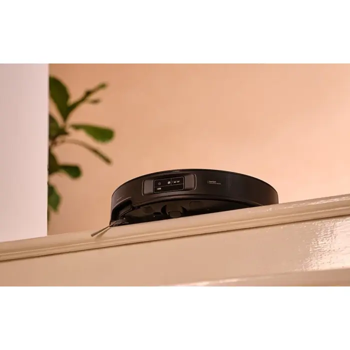 cleaning-robot-roborock-saros-z70-black-42521-agdrrcros0045.webp