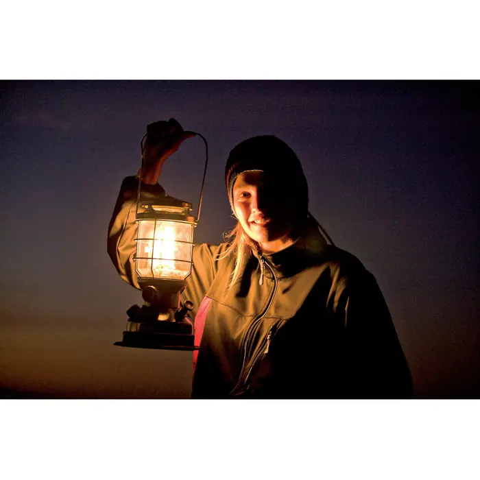 coleman-northstar-gasoline-lantern-1138-lumen-22659-2000-750e-w.webp