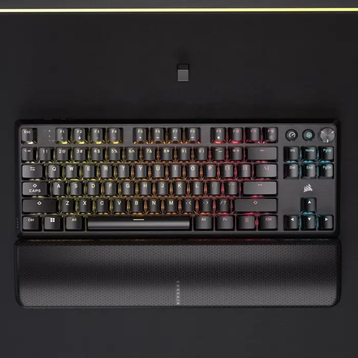 corsair-k70-core-tkl-wireless-rgb-gaming-tastatur-mechanisch-74529-gata-2835-ck.webp