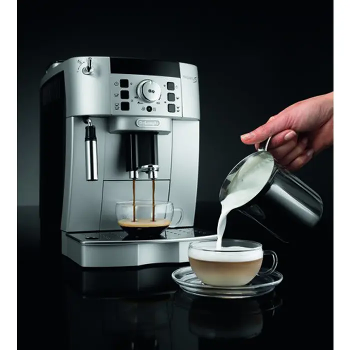 delonghi-ecam22110-sb-magnifica-s-33167-132213031-w.webp