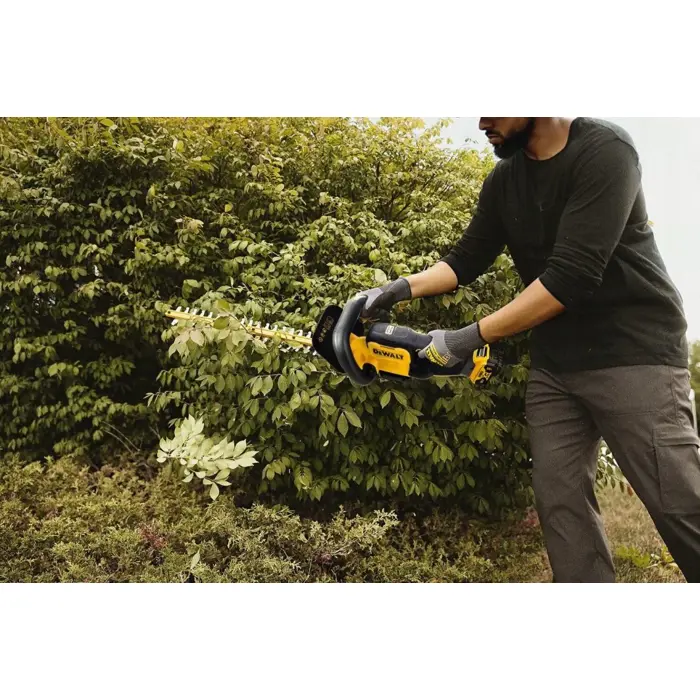 dewalt-battery-hedge-trimmer-dcmht562p1-qw-18v-xr-1-x-5ah-48938-dcmht562p1-qw-w.webp