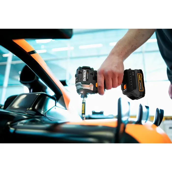 dewalt-cordless-impact-wrench-dcf85me2gt-18v-14-in-mclaren-d-17124-dcf85me2gt-qw-w.webp