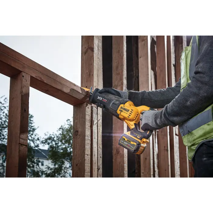 dewalt-cordless-reciprocating-saw-dcs386nt-xj-18v-57519-dcs386nt-xj-w.webp