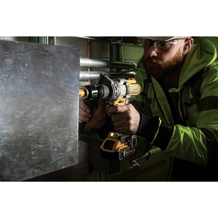 dewalt-dcd991p2-blackgreyyellow-2000-rpm-64530-wlononwcrbnd3.webp