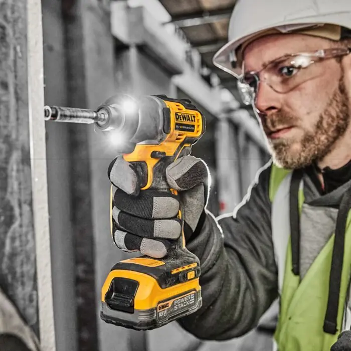 dewalt-dcf840nt-xj-power-screwdriverimpact-driver-black-yell-20849-wlononwcr0367.webp