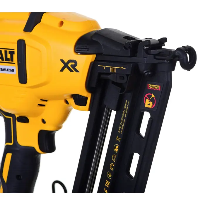 dewalt-dcn660p2-qw-xr-li-ion-18v-2-speed-nailer-with-brushle-81256-wlononwcraisk.webp