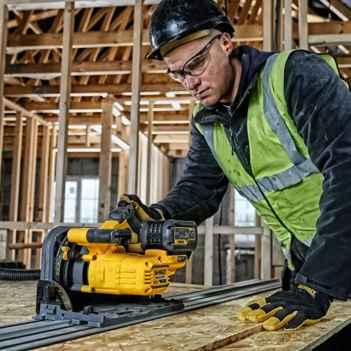 dewalt-dcs520t2-portable-circular-saw-54v-2x-xr-flexvolt-6ah-10956-wlononwcrblww.webp