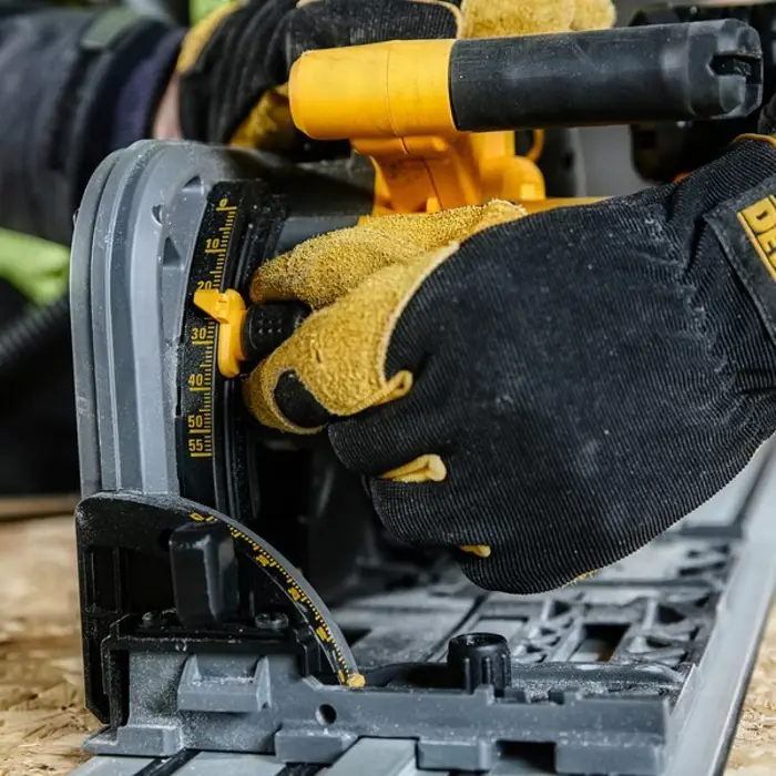 dewalt-dcs520t2-portable-circular-saw-54v-2x-xr-flexvolt-6ah-11422-wlononwcrblww.webp