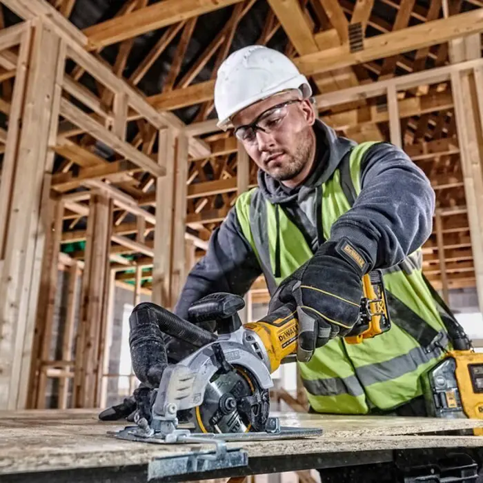 dewalt-dcs571p2-portable-circular-saw-115-mm-2x-xr-18v-5ah-t-58265-wlononwcrbnjj.webp