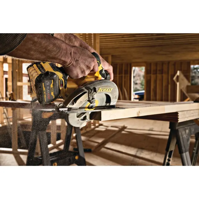 dewalt-dcs578x2-portable-circular-saw-70656-wlononwcr0789.webp