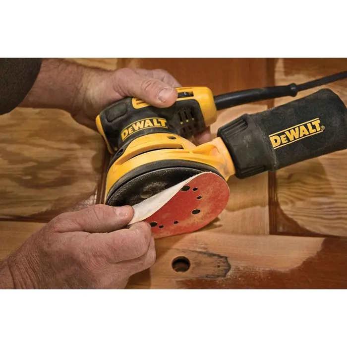 dewalt-dwe6423-qs-portable-sander-orbital-sander-12000-opm-b-32476-neldewsmi0002.webp