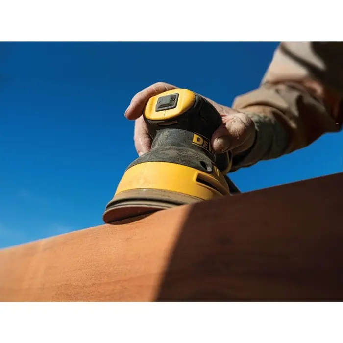 dewalt-dwe6423-qs-portable-sander-orbital-sander-12000-opm-b-35015-neldewsmi0002.webp