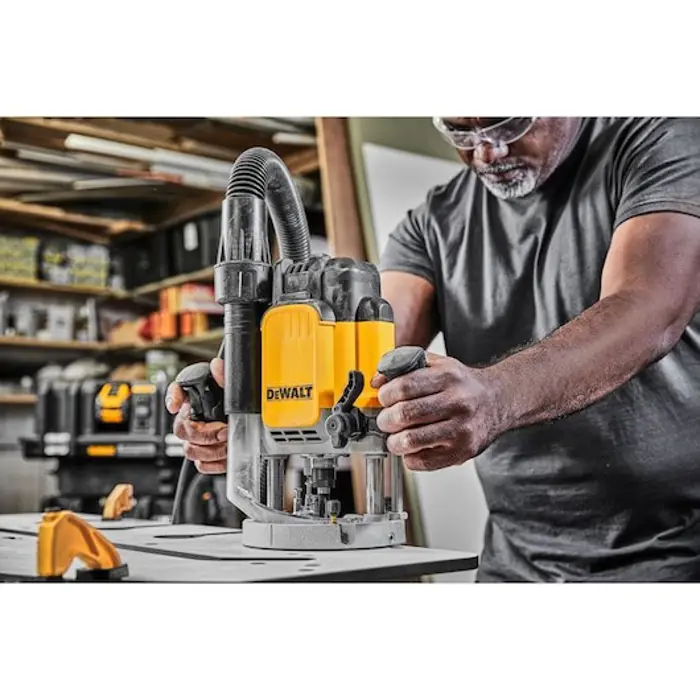 dewalt-frezarka-gornowrzecionowa-2300w-dwe625-25112-wlononwcr0366.webp