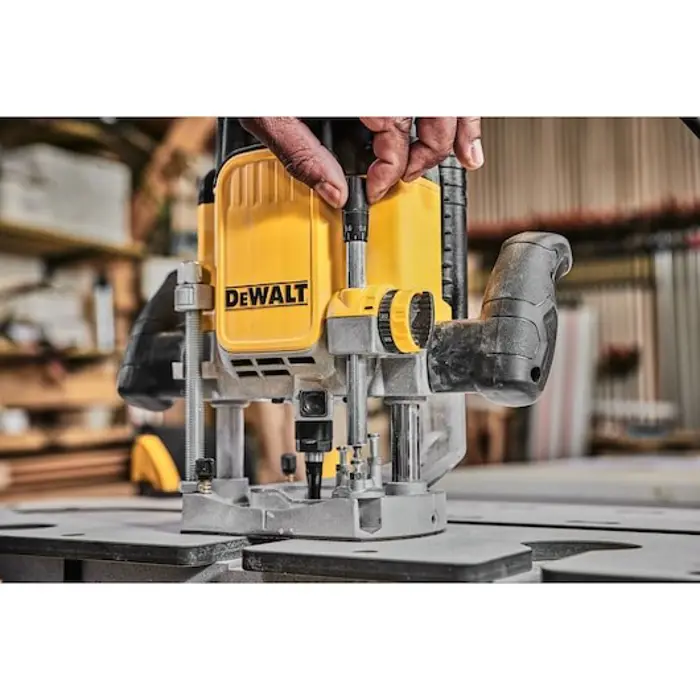 dewalt-frezarka-gornowrzecionowa-2300w-dwe625-26124-wlononwcr0366.webp