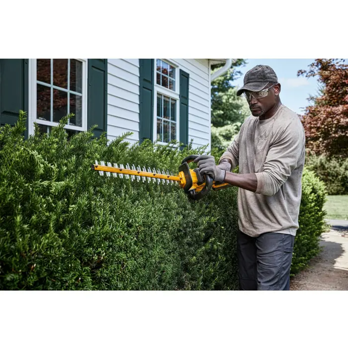 dewalt-xr-flexvolt-cordless-hedge-trimmer-dcmht573x1-54-volt-58715-dcmht573x1-qw-w.webp