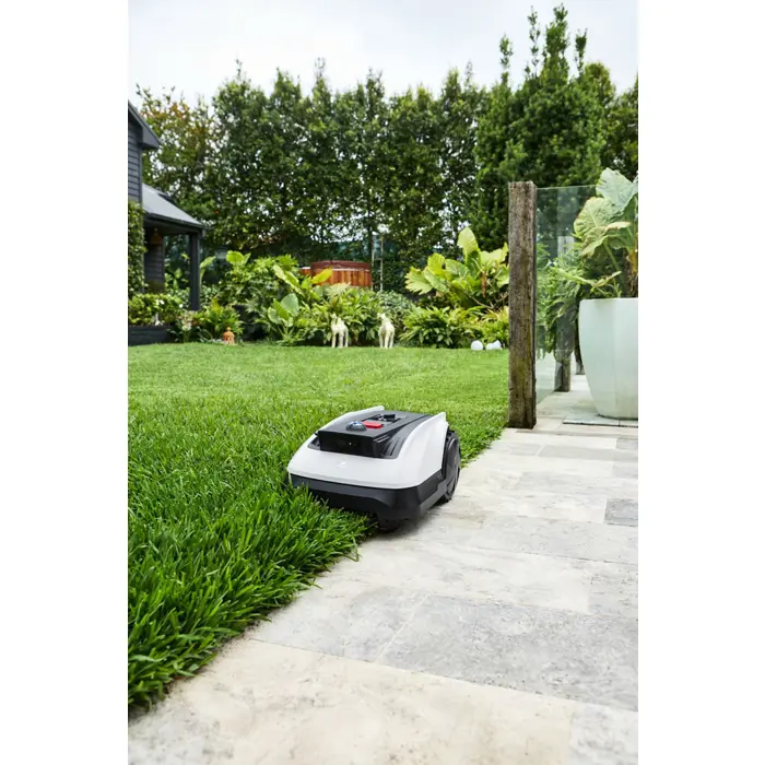 ecovacs-goat-o500-panorama-robotic-lawn-mower-battery-black--22798-nakecorko0001.webp
